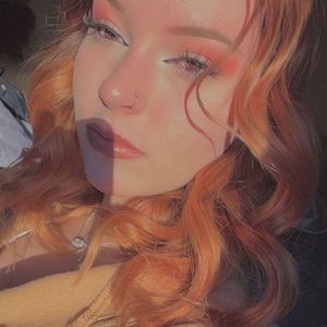 Meet your Posher, Macy